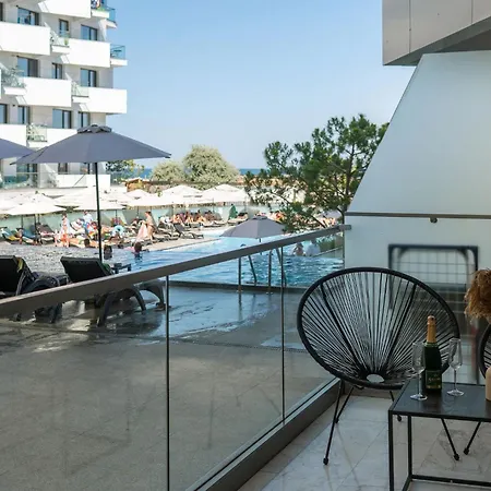 Apartament Lotti In Infinity Pool & *